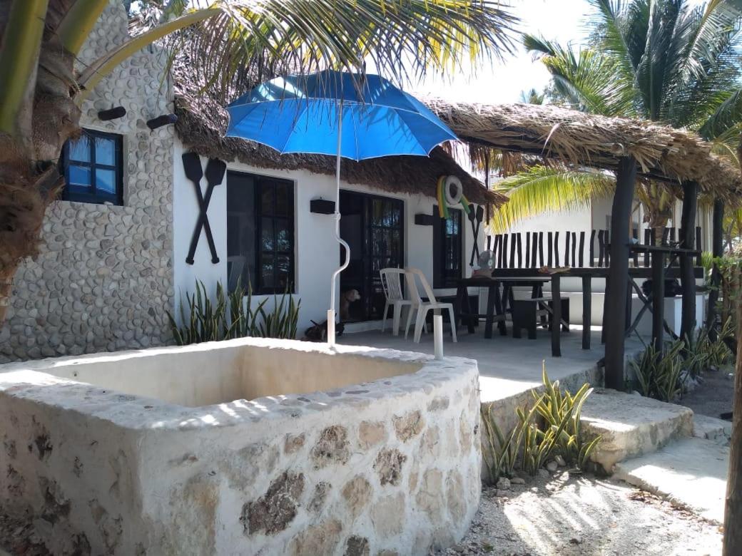 Casa Gama-Playa Orilla Del Mar, Beach And Town Boxol Extérieur photo
